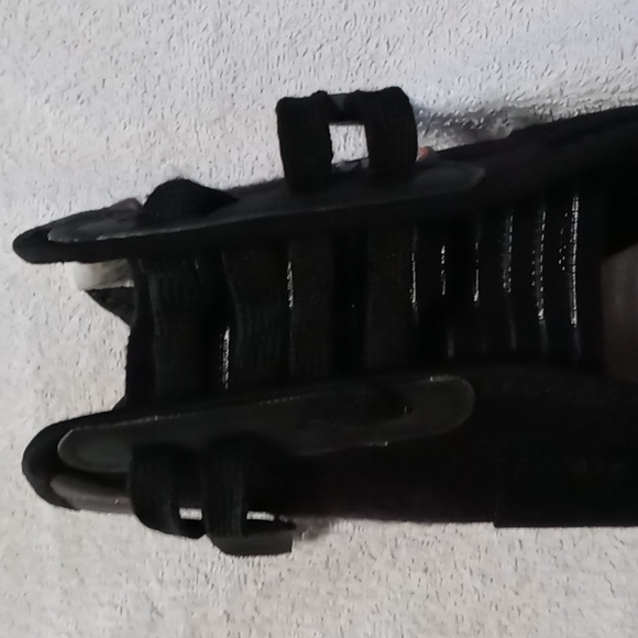 Ankle Brace BNWT Men's SZ XL w Adj Velcro Straps to Tighten Up - Picture 11 of 14